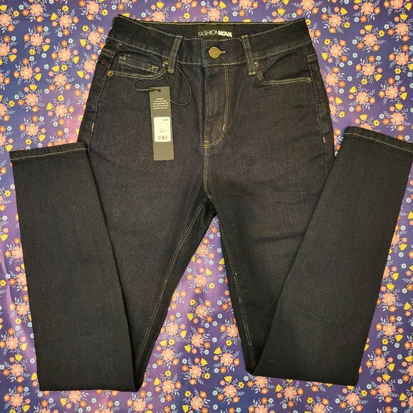 Dark Wash Skinny Jeans NWT - Picture 6 of 12